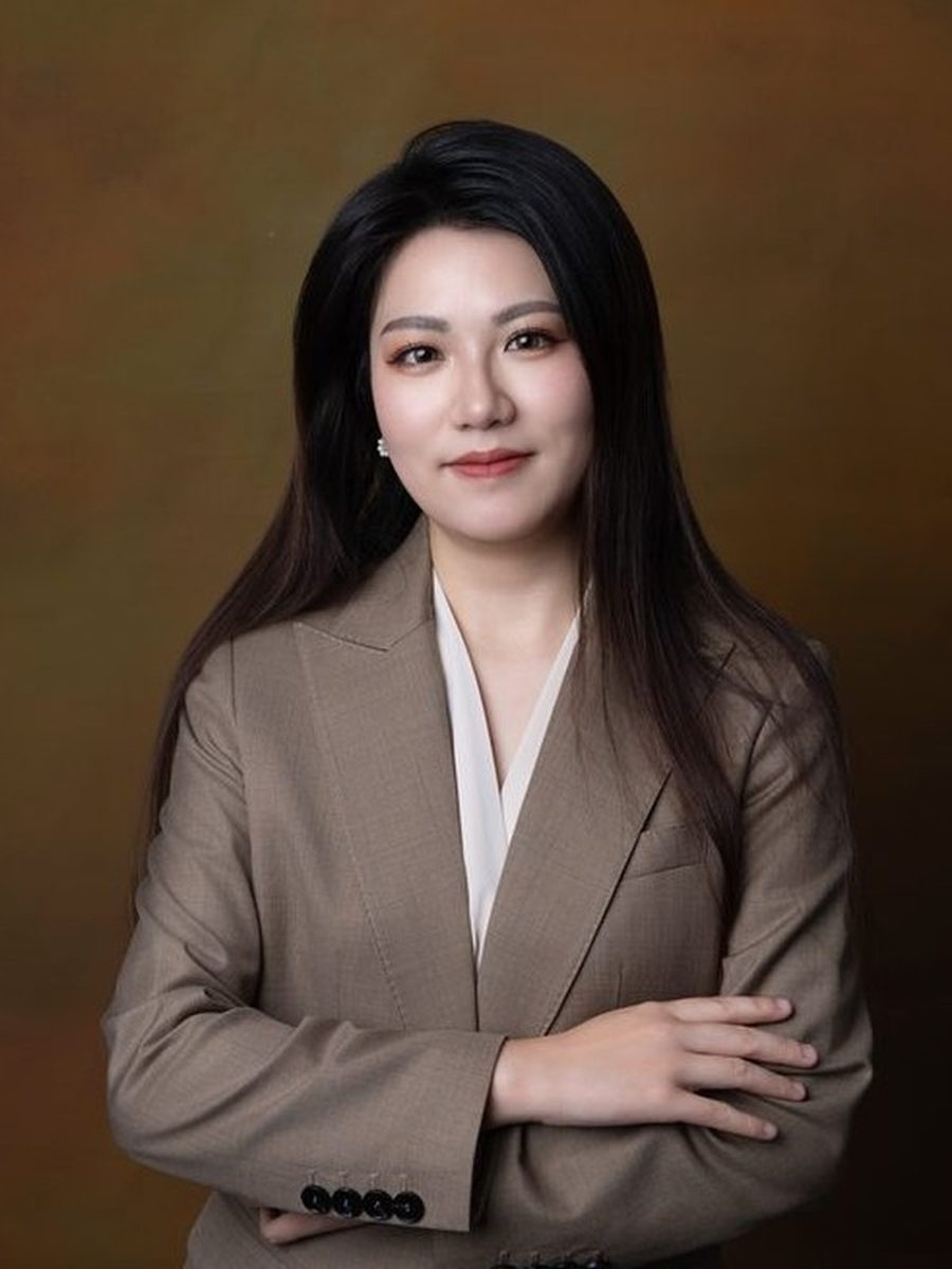 皮梦清律师形象照